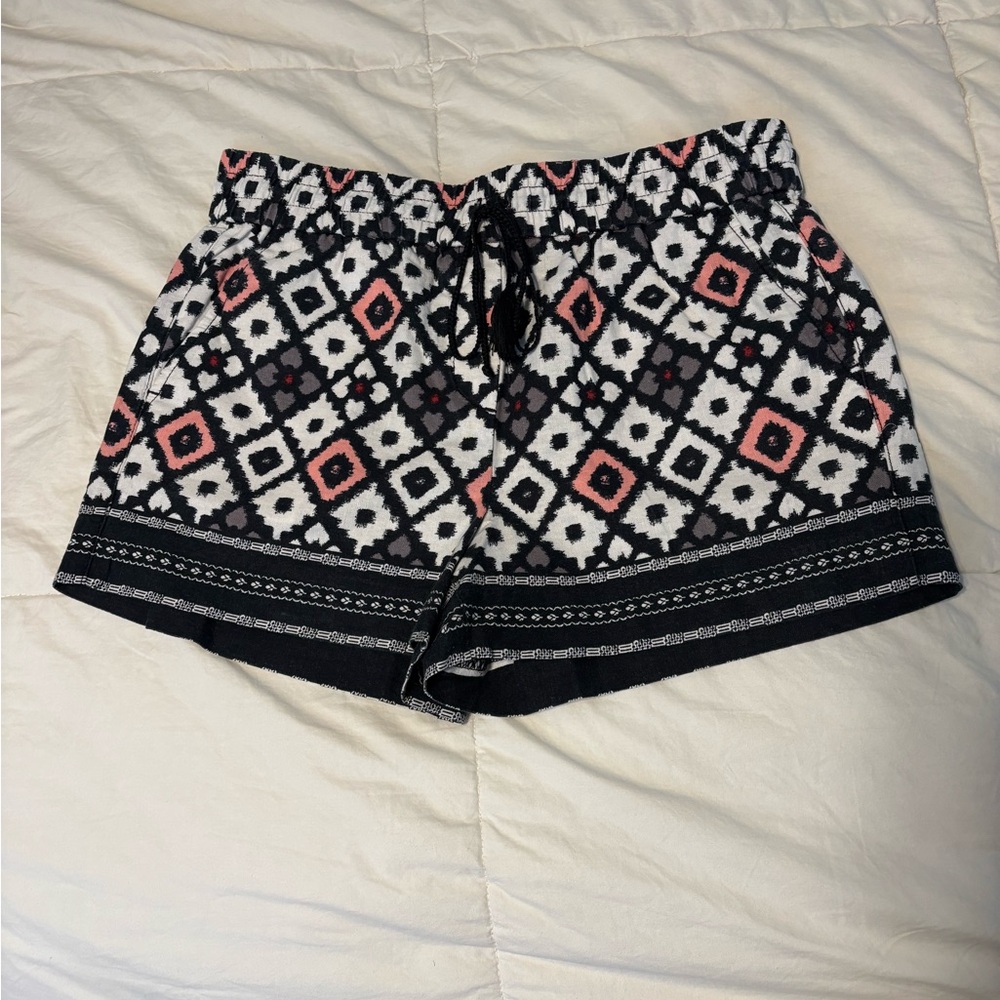LOFT Black and White Geometric High Waist Shorts